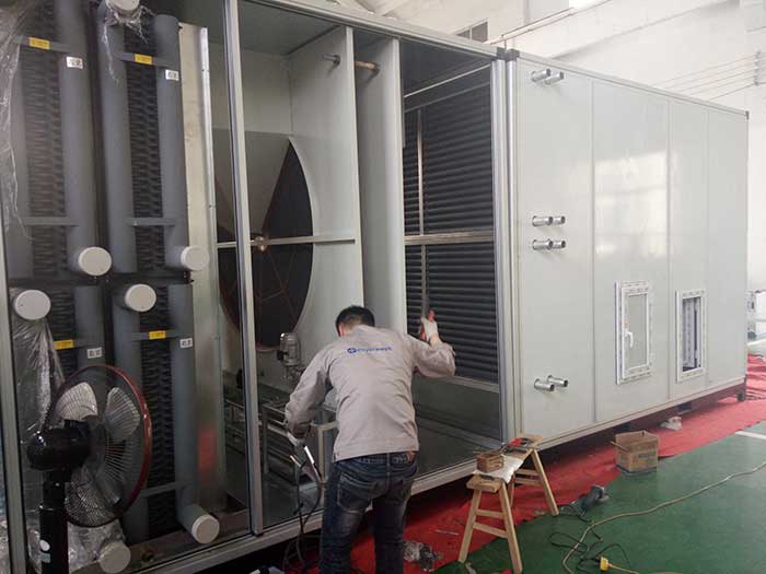 威海某大型化工企業(yè)兩臺10%濕度，40000風(fēng)量2臺除濕機組